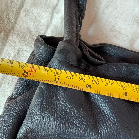 Hobo Prima Leather Shoulder Bag - Deep Navy Blue - Picture 10 of 11